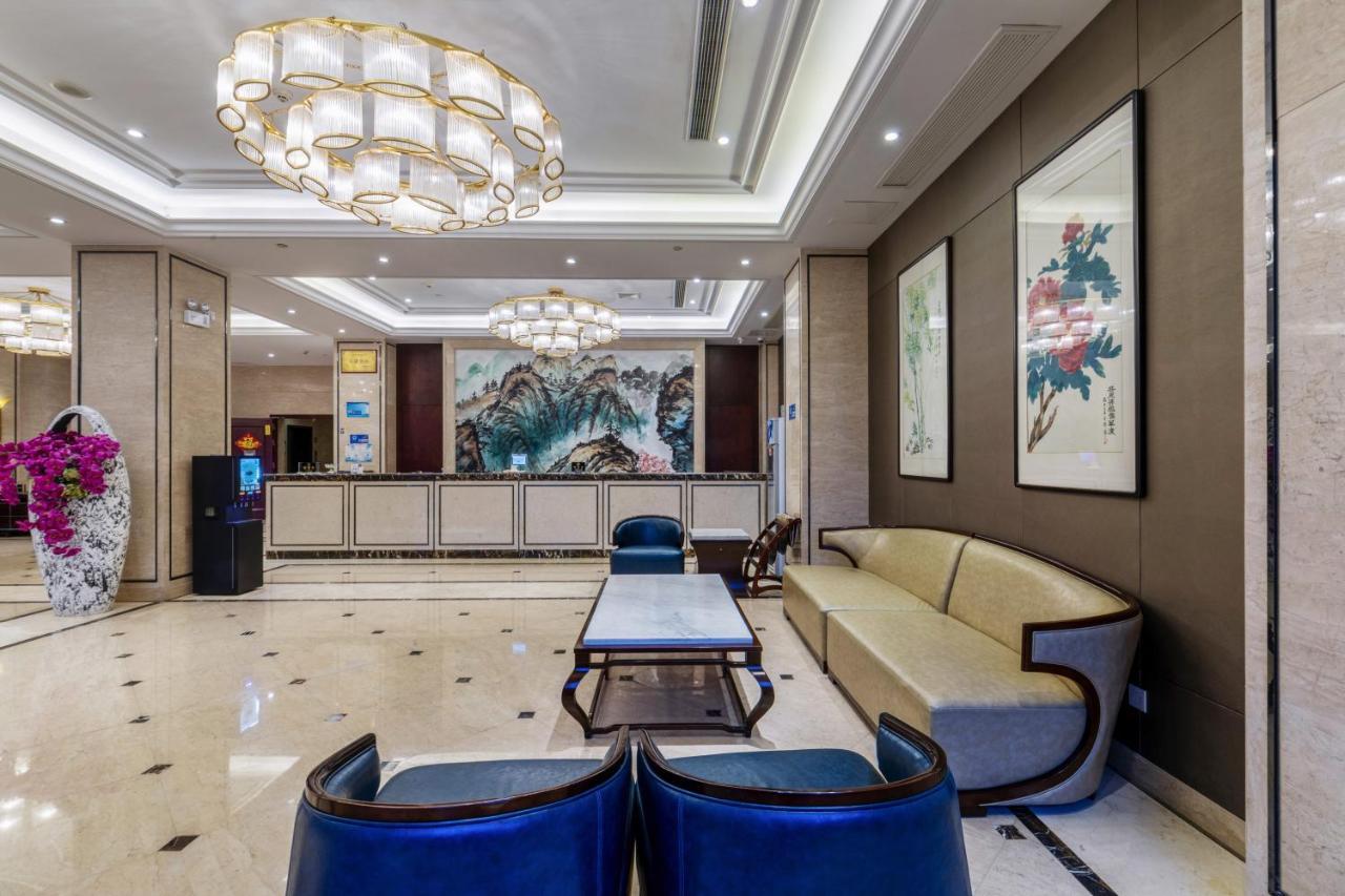 Huzhou Wealth Hotel Exteriér fotografie