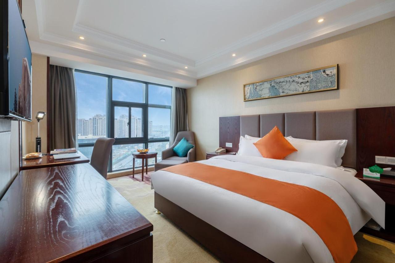 Huzhou Wealth Hotel Exteriér fotografie