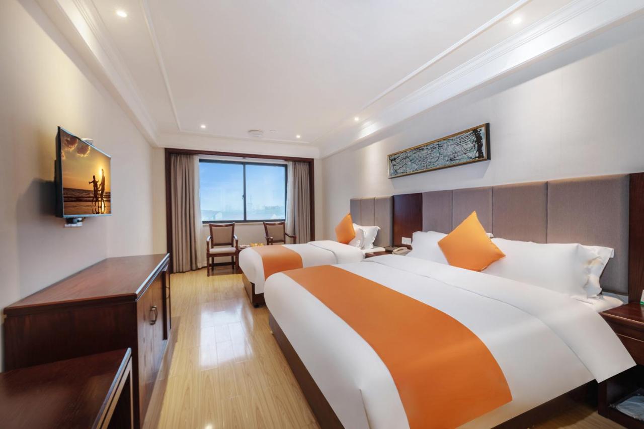 Huzhou Wealth Hotel Exteriér fotografie