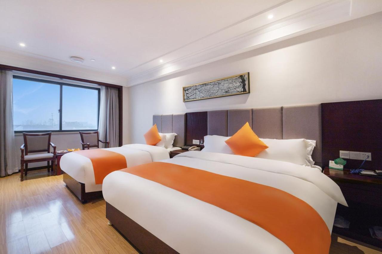 Huzhou Wealth Hotel Exteriér fotografie