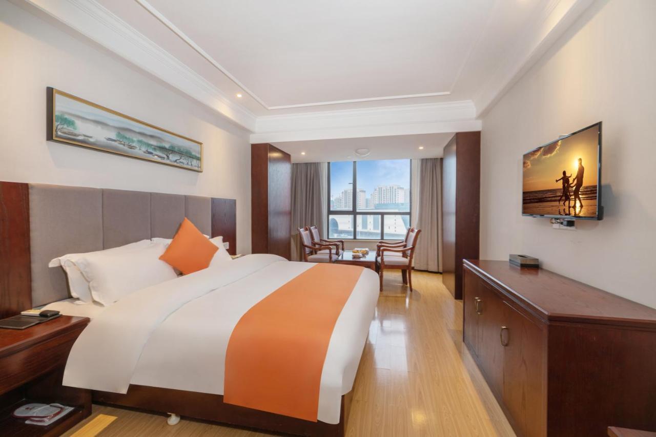 Huzhou Wealth Hotel Exteriér fotografie